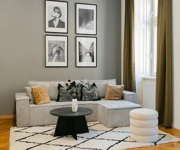 Cozy Perfect For 4-6 Tv Metro Self-checkin Apartment Wien