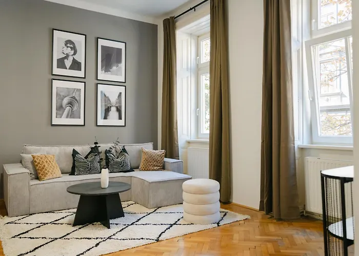 Apartment Cozy Perfect For 4-6 Tv Metro Self-checkin